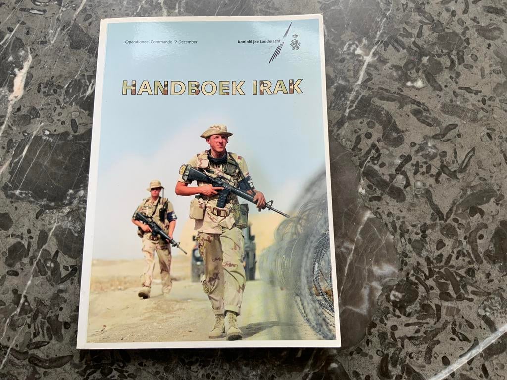 Handboek Irak - Operationeel Commando '7 December', Boeken, Oorlog en Militair, Ophalen of Verzenden, 1945 tot heden, Zo goed als nieuw