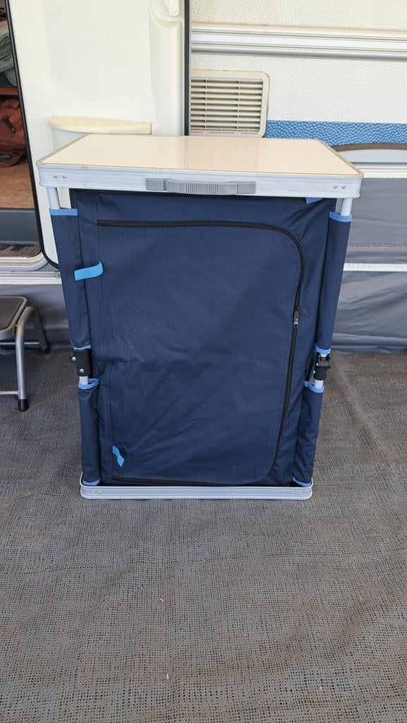 Kampeerkast uitklapbaar, Ophalen of Verzenden, Zo goed als nieuw, Campingkast