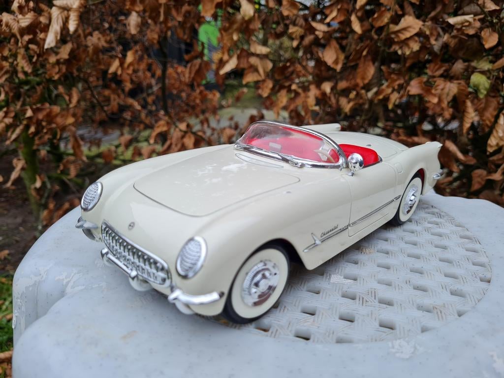 1:18 Chevrolet Corvette C1 uit 1953 Mira, Ophalen of Verzenden, Zo goed als nieuw, Auto, Overige merken