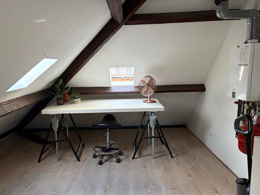 Tafel van deur met metalen onderstellen, Huis en Inrichting, Tafels | Eettafels, Ophalen, Gebruikt, 50 tot 100 cm, 150 tot 200 cm