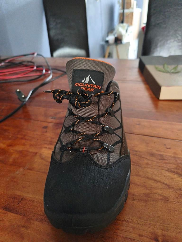 Mountain Peak wandelschoen, Sport en Fitness, Bergsport en Wandelen, Ophalen of Verzenden, Zo goed als nieuw, Schoenen