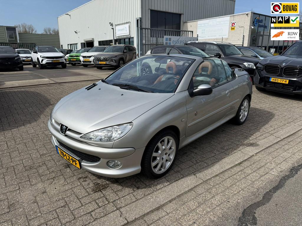 Peugeot 206 CC 1.6-16V Roland Garros Automaat, Leder, Uniek, Gebruikt, 4 cilinders, Cabriolet, 4 stoelen