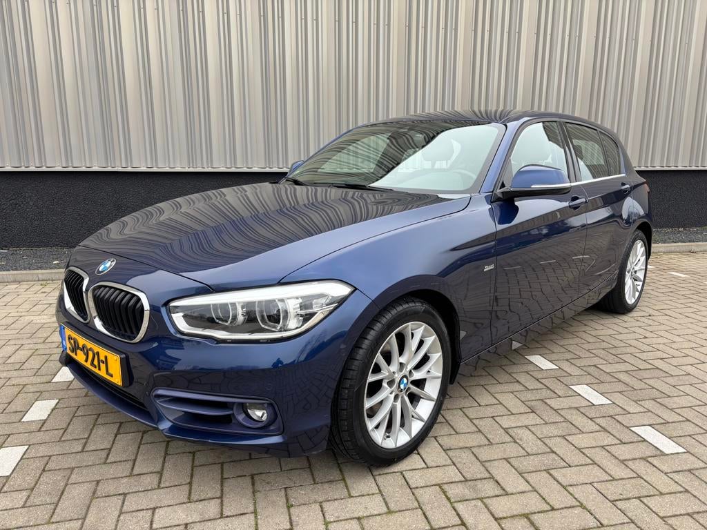 BMW 1-Serie 120i 184pk / Sportline/Automaat/Leder/ Carplay, 1998 cc, Achterwielaandrijving, 4 cilinders, Bedrijf