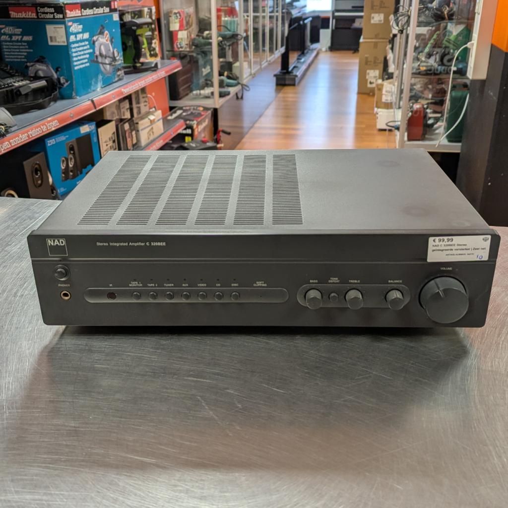 NAD C 320BEE Stereo geïntegreerde versterker, NAD, Zo goed als nieuw, Info@nadelectronics.com, NAD Electronics
633 Granite Court
Pickering, Ontario L1W 3K1
Canada