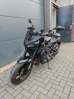 Mt-09 met Akrapovic, Handvatverwarming, Motorrijbewijs A, 3 cilinders, Particulier