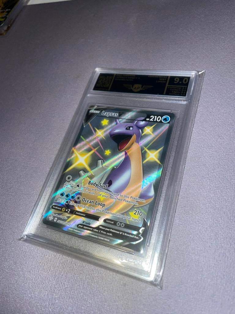 Pokemon - Lapras V shiny Grade 9, Ophalen of Verzenden, Nieuw, Losse kaart, Foil
