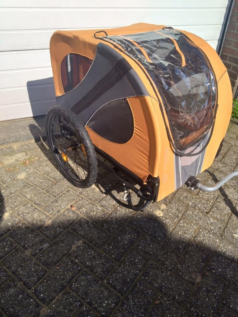 Honden fietskar doggy ride zgan. Mooie zwarte uitvoering., Ophalen, Zo goed als nieuw, Hondenkar