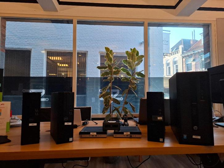 Desktops, Computers en Software, Desktop Pc's, Zo goed als nieuw, 3 tot 4 Ghz, SSD, Ophalen of Verzenden