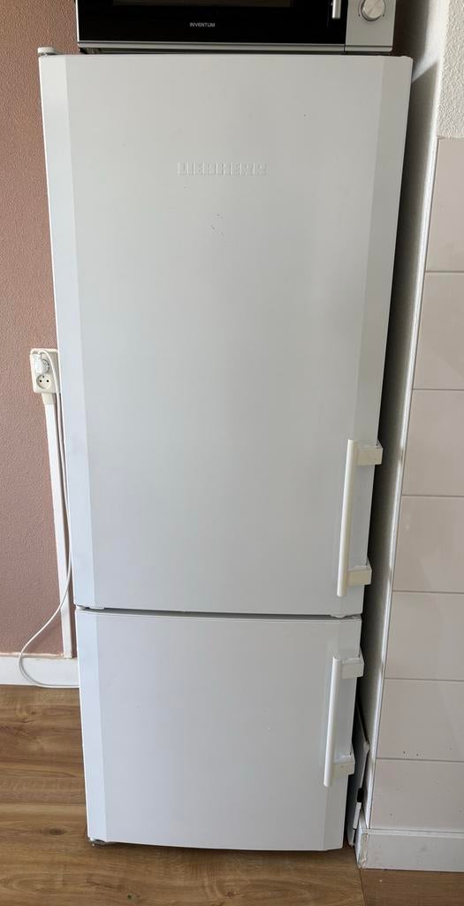 LIEBHERR Koelkast met 2 lades vriesvak, Witgoed en Apparatuur, Koelkasten en IJskasten, Gebruikt, Met vriesvak, 150 tot 200 liter