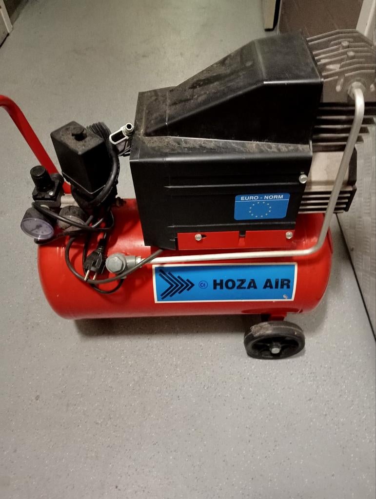 Luchtcompressor, Doe-het-zelf en Verbouw, Compressors, Ophalen of Verzenden, Zo goed als nieuw, 200 tot 400 liter/min, 6 tot 10 bar