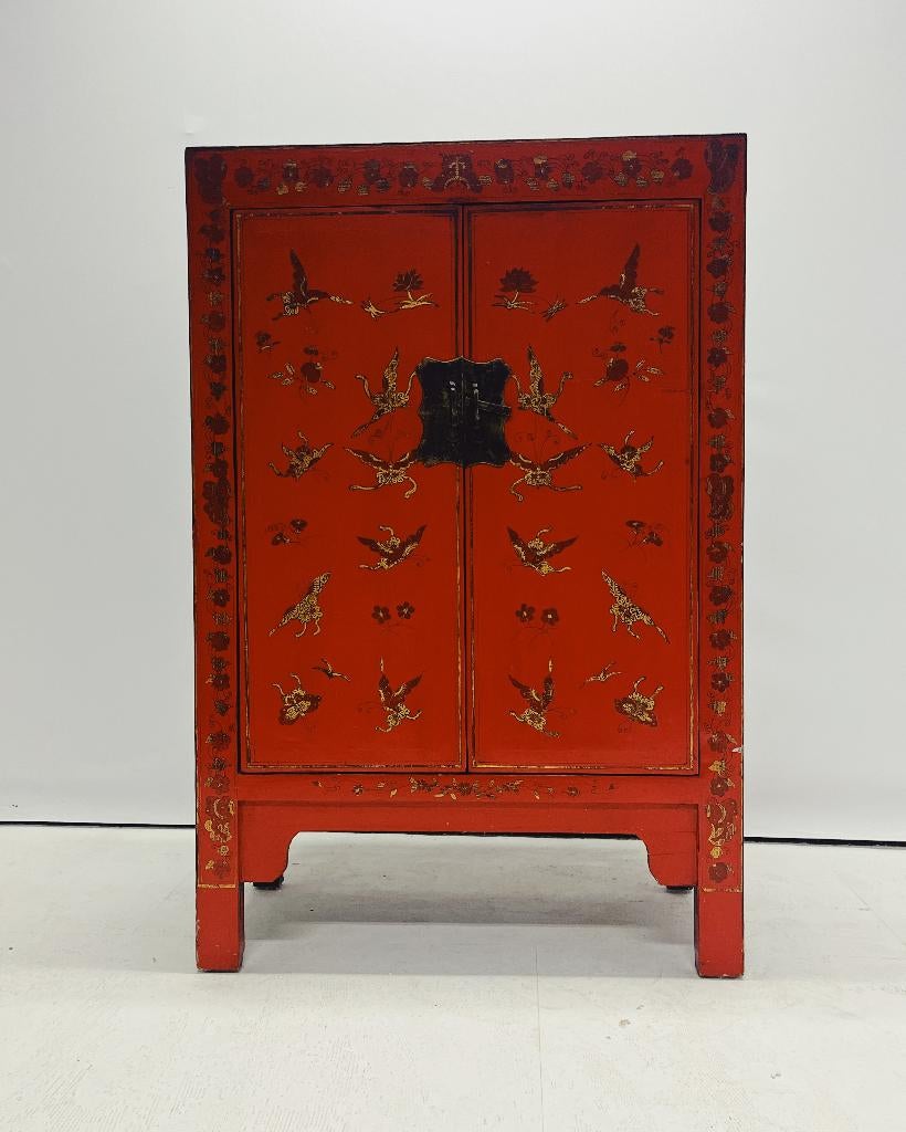 Chinese rode kast met vlinders, Huis en Inrichting, Kasten | Boekenkasten, Ophalen, -, 100 tot 150 cm, -