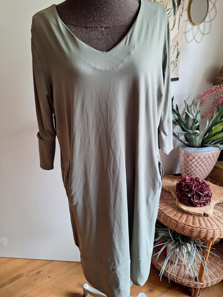 Jurk maat 42 groen laura di sarpi, Kleding | Dames, Maat 42/44 (L), Ophalen of Verzenden, Zo goed als nieuw, Onder de knie