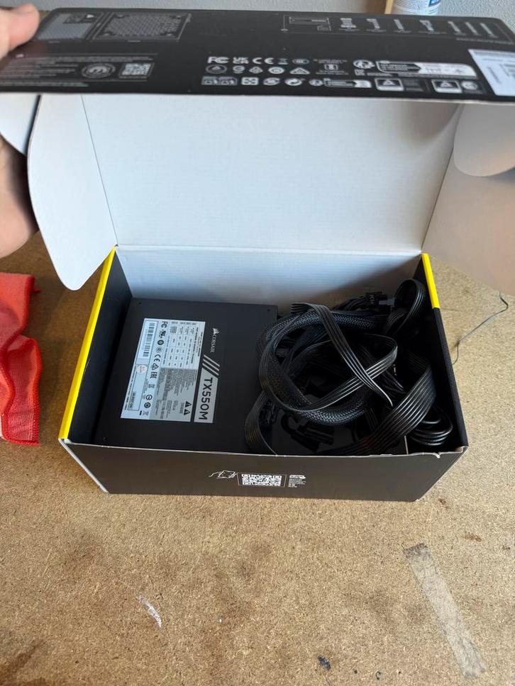 Corsair TX550M Voeding - Zo goed als nieuw, Computers en Software, Interne voedingen, Zo goed als nieuw, Ophalen of Verzenden