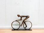 067* Bronzen wielrenner (Boven €75 geen verzendkosten), Ophalen of Verzenden, Nieuw, Overige materialen, Mensenbeeld