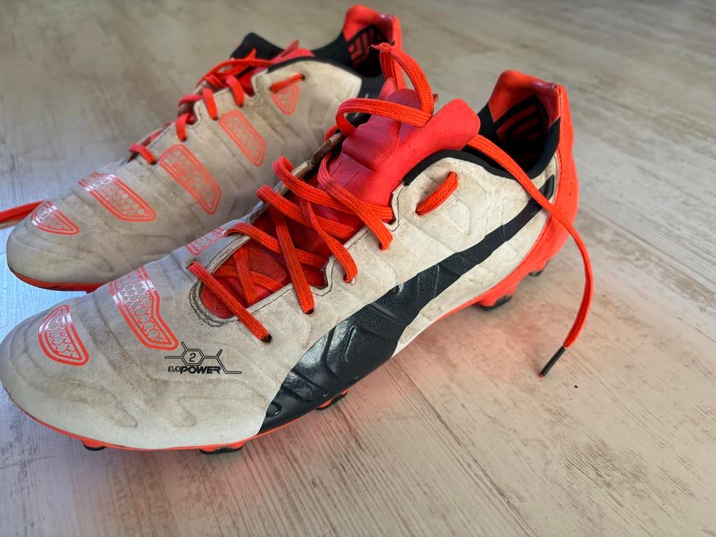 Puma evoPOWER 2 Voetbalschoenen - Maat 46, Sport en Fitness, Voetbal, Maat XS of kleiner, Ophalen of Verzenden, Gebruikt, Schoenen