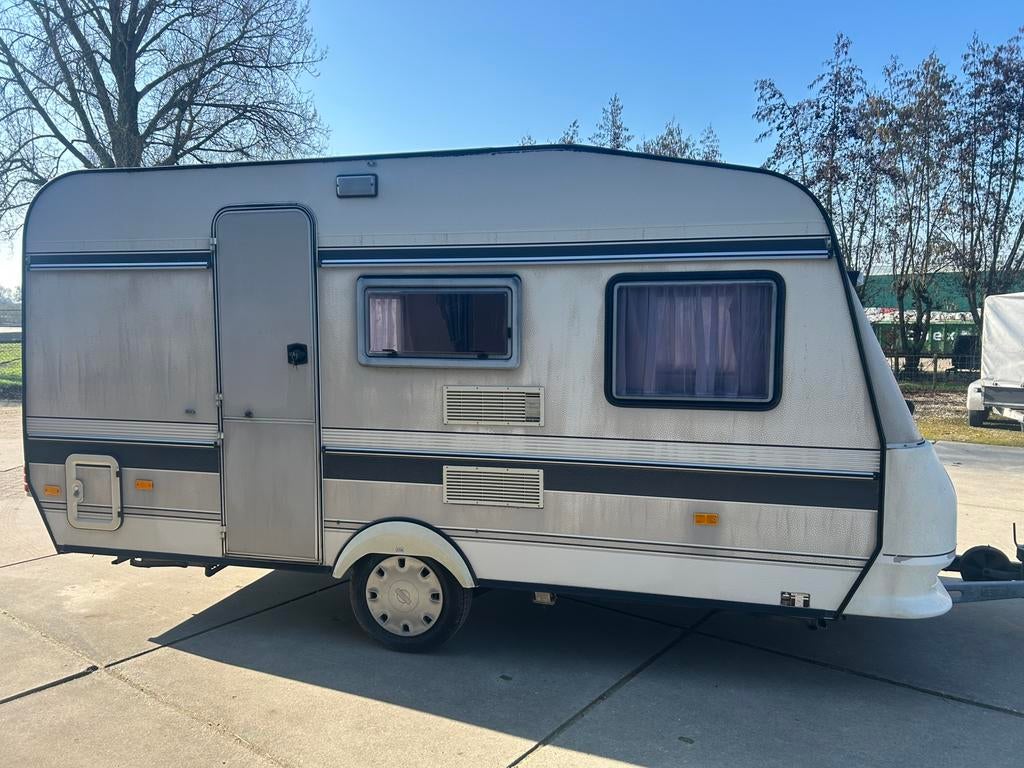 Hobby classic 420 lichtgewicht 4 pers. Voortent en luifel, Standaardzit, Hobby, Bedrijf, 750 - 1000 kg