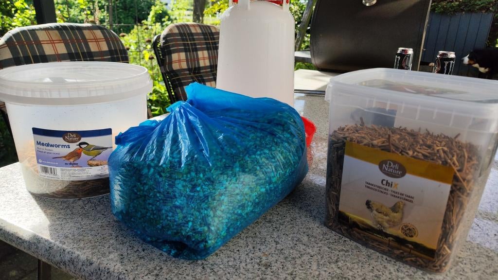 Kippen voer, tabak stelen, meelwormen en watervoeder, Dieren en Toebehoren, Ophalen, Eten en Drinken