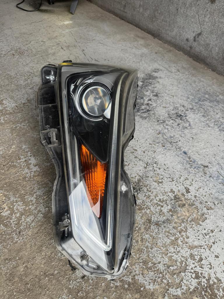 Toyota Aygo rechter koplamp facelift bj 2018-2022, Ophalen, Toyota