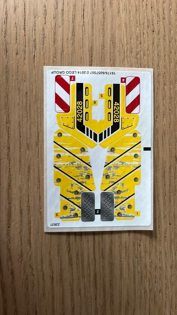 Lego 42028 stickervel ORIGINEEL, Kinderen en Baby's, Speelgoed | Duplo en Lego, Ophalen of Verzenden, Zo goed als nieuw