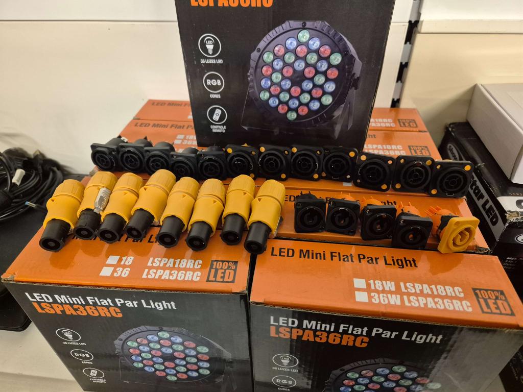 diverse powercon en powercon true1, -, Ophalen of Verzenden, Zo goed als nieuw, -