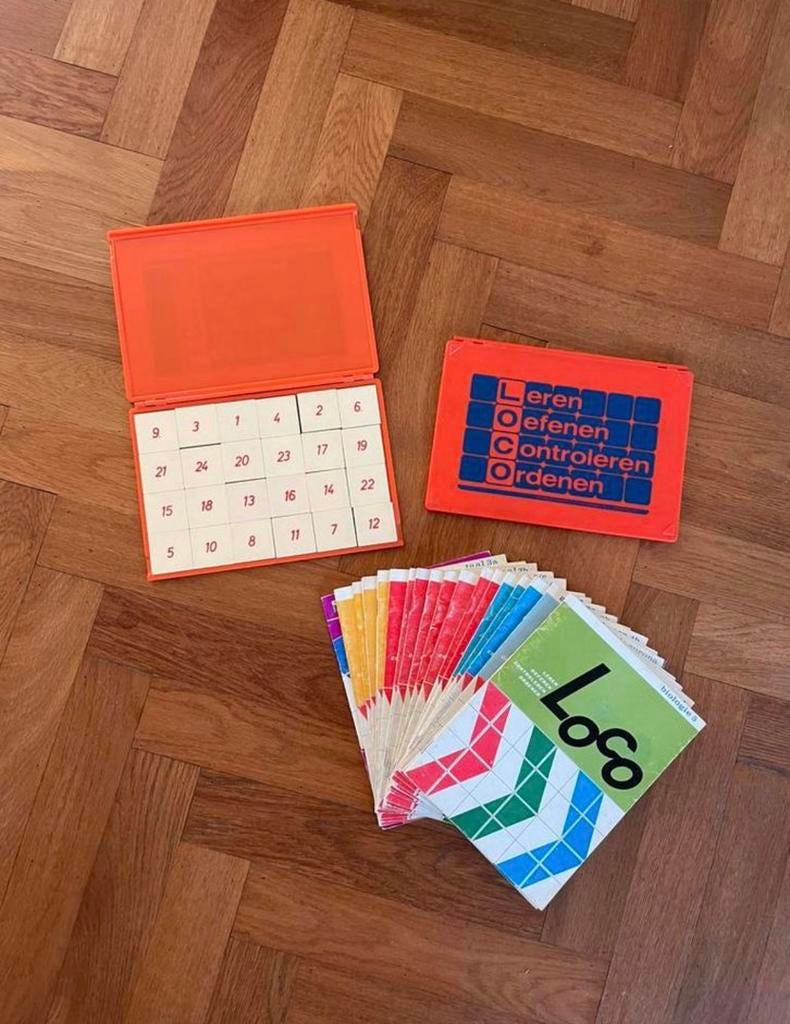 LOCO 2 grote dozen + 18 boekjes !! vintage uitgaves, Ophalen of Verzenden, Gebruikt, Taal en Lezen