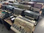27 stuks Diverse accordeons, Gebruikt, Met riemen, Overige formaten, Toetsaccordeon