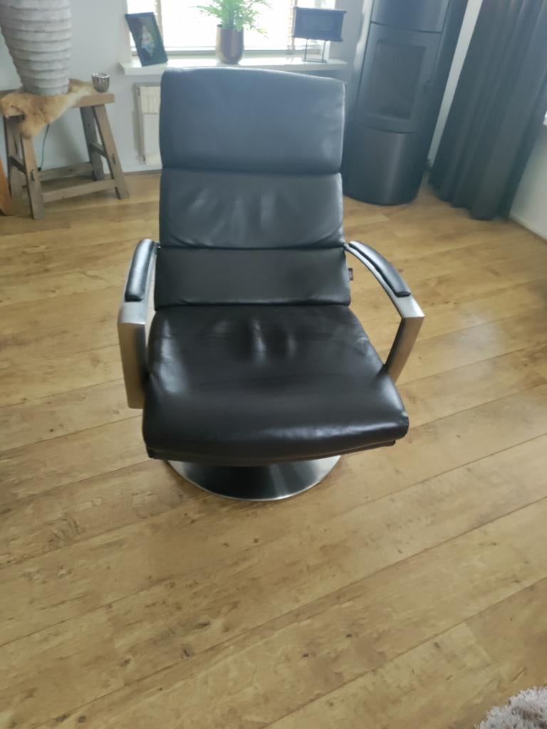 Draaistoel, Huis en Inrichting, Fauteuils, Ophalen, Gebruikt, Minder dan 75 cm, Leer