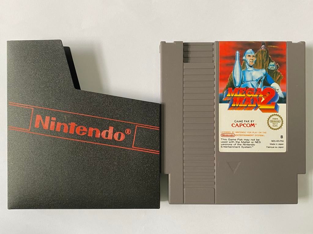 Mega man 2 NES met hoes, Spelcomputers en Games, Games | Nintendo NES, Avontuur en Actie, 1 speler, Ophalen of Verzenden, Zo goed als nieuw