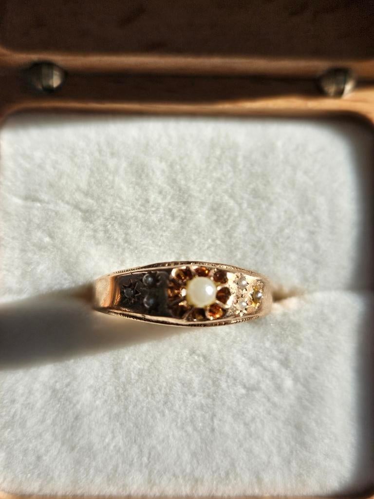 Antieke 14 krt rosé gouden ring met pareltjes, Ophalen of Verzenden, Zo goed als nieuw, 17 tot 18, Dame