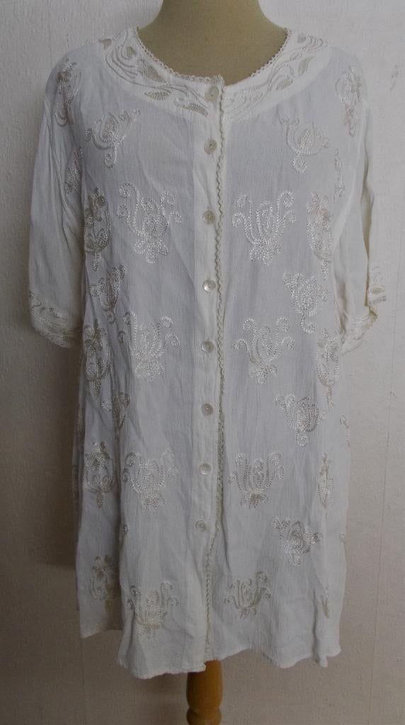 Gebroken witte blouse met borduursels! L/free size, Ophalen of Verzenden, Zo goed als nieuw, Maat 42/44 (L), Beige