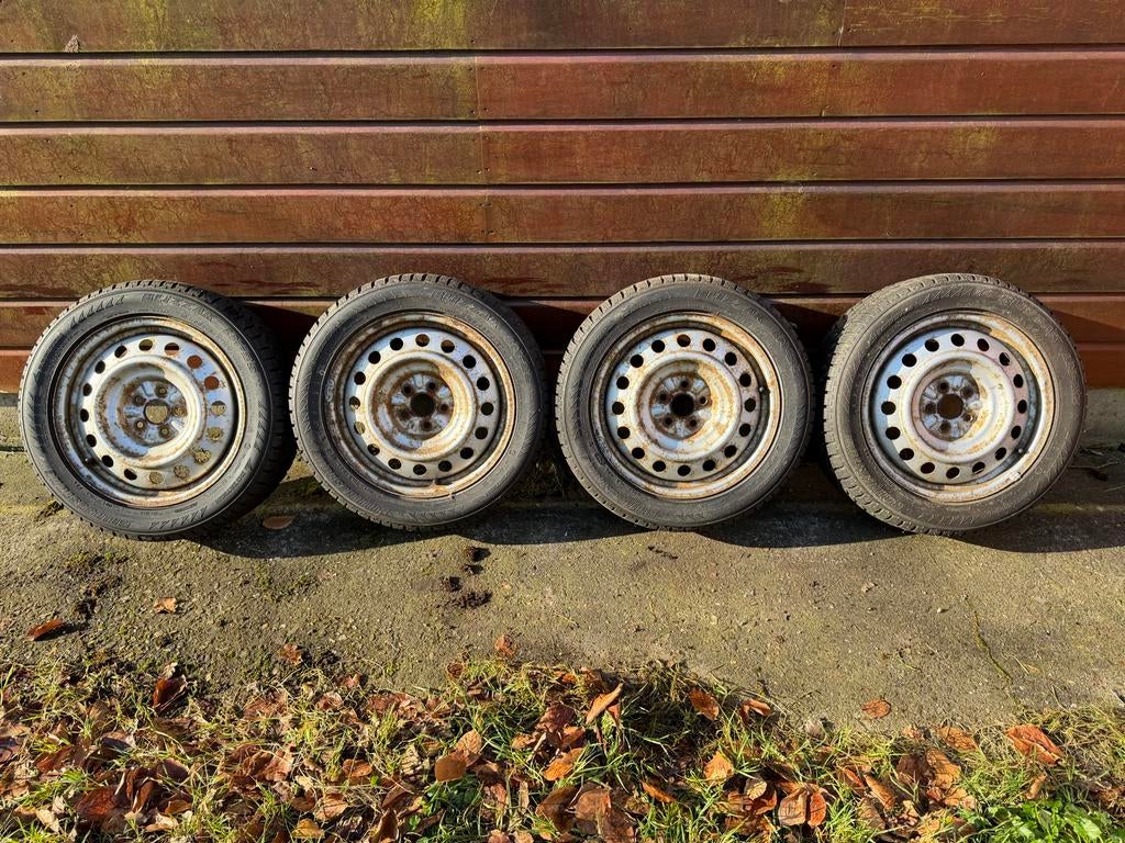 Wielenset Toyota Prius III 16 inch 195/55 R16, Auto-onderdelen, Banden en Velgen, Ophalen, Gebruikt, 16 inch, Banden en Velgen