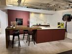 Showroomkeuken Tulp keukens - Moderne designkeuken, Huis en Inrichting, Keuken | Complete keukens, Ophalen, Hoekkeuken, Zo goed als nieuw