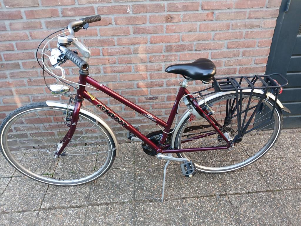 Giant citybike to sale, Fietsen en Brommers, Fietsen | Dames | Damesfietsen, Ophalen, Gebruikt, Versnellingen, Giant
