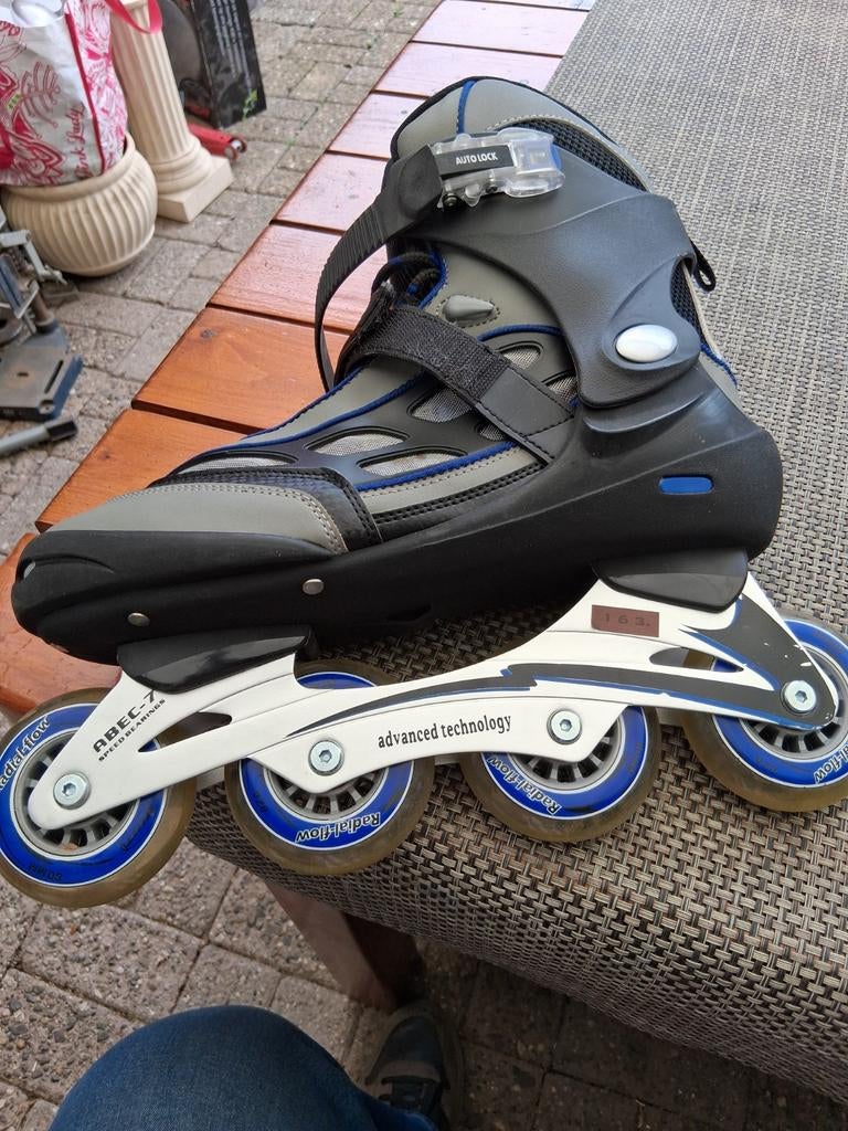 Nieuwe inline skates met knie- en elleboogbeschermers, Ophalen of Verzenden, Nieuw
