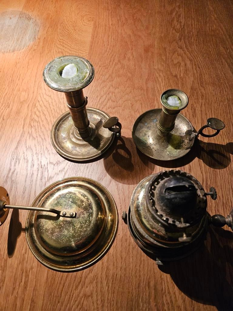 OLIELAMP EN KAARSSTANDAARD, Ophalen of Verzenden