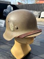Duitse M42 Helm doorgebruikt, Verzamelen, Ophalen of Verzenden, Landmacht, Duitsland, Helm of Baret
