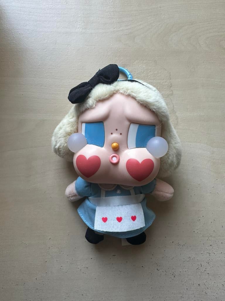 Pop mart cry baby alice, Verzamelen, Sleutelhangers, Ophalen of Verzenden, Zo goed als nieuw, Knuffel of Figuurtje