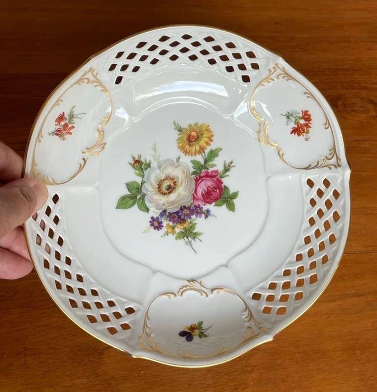 Kaiser opgewerkt bord bloemen, Antiek en Kunst, Ophalen of Verzenden