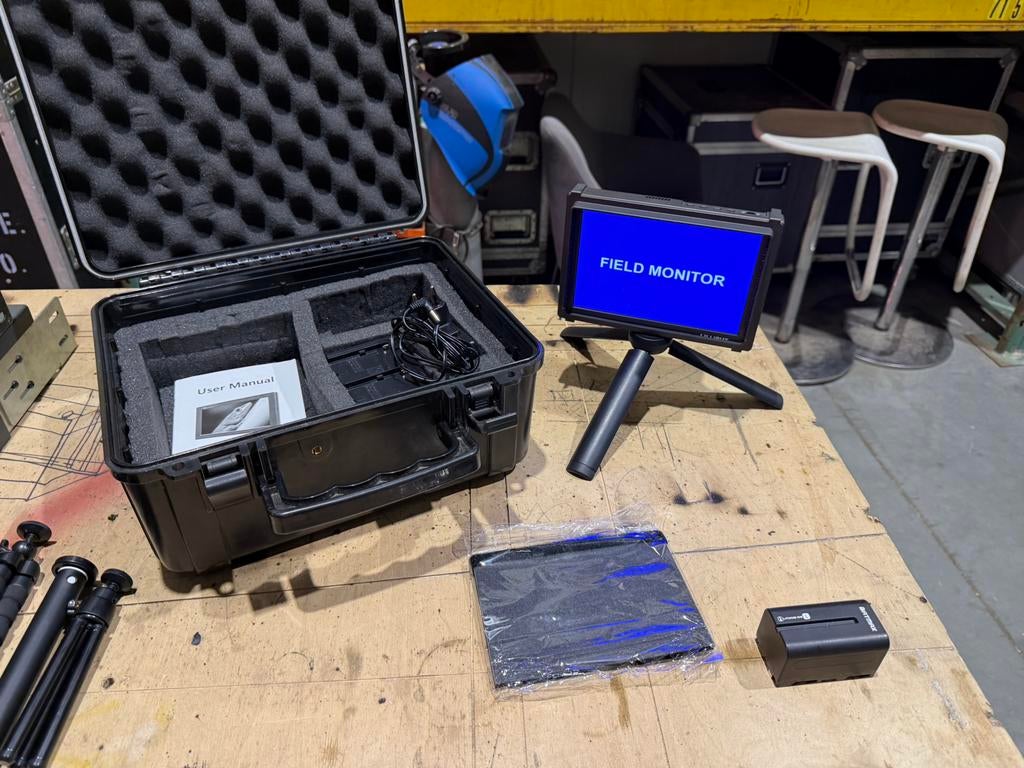 Lilliput 7 inch field monitor met batterijen, Ophalen of Verzenden, Zo goed als nieuw