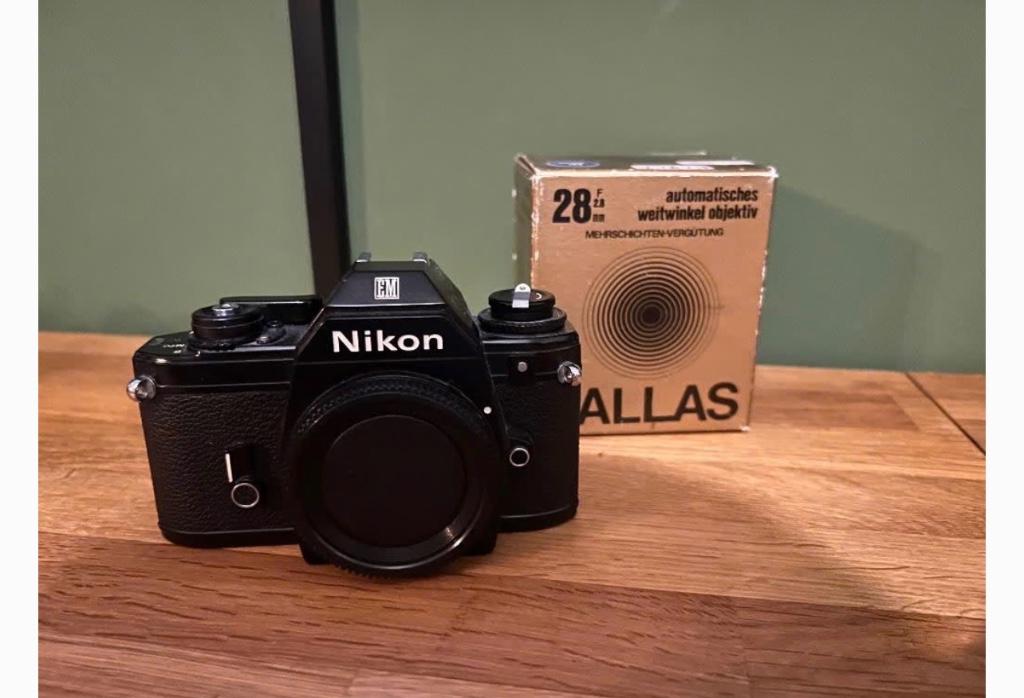 Nikon analoge camera, Audio, Tv en Foto, Fotocamera's Analoog, Ophalen, Refurbished, Spiegelreflex, Nikon