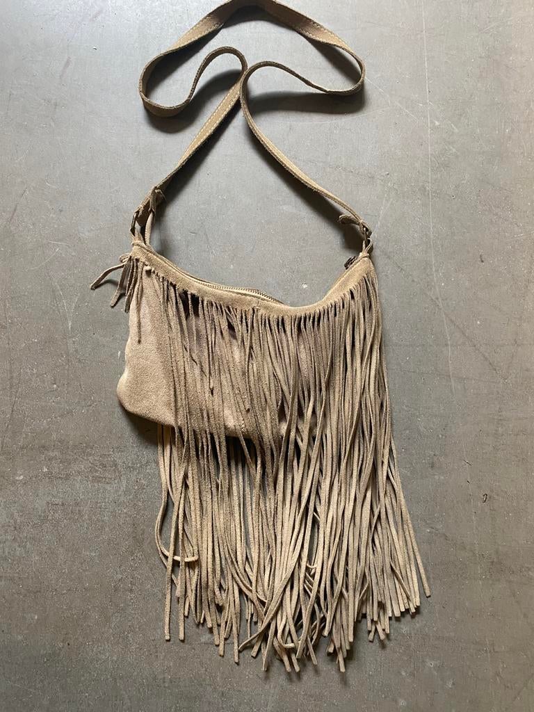 Suede tasje met franje, Sieraden, Tassen en Uiterlijk, Tassen | Damestassen, Ophalen, Gebruikt