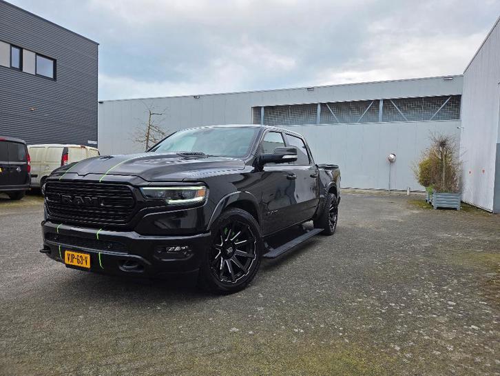 RAM 1500 LIMITED NIGHT EDITION Diamond Black Crystal, Auto's, Bestelauto's, Bedrijf, 360° camera, 4x4, ABS, Achteruitrijcamera