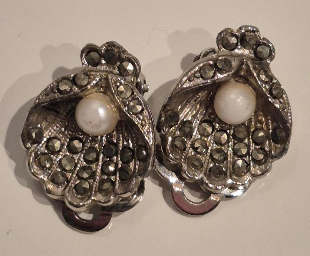 Vintage oorbelletjes met markasiet steentjes, Ophalen of Verzenden, Groen, Overige materialen