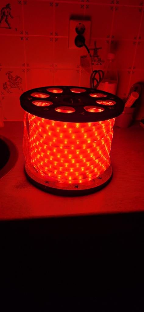 Nieuwe Oranje Lichtslang 45 Meter op Rol, Ophalen