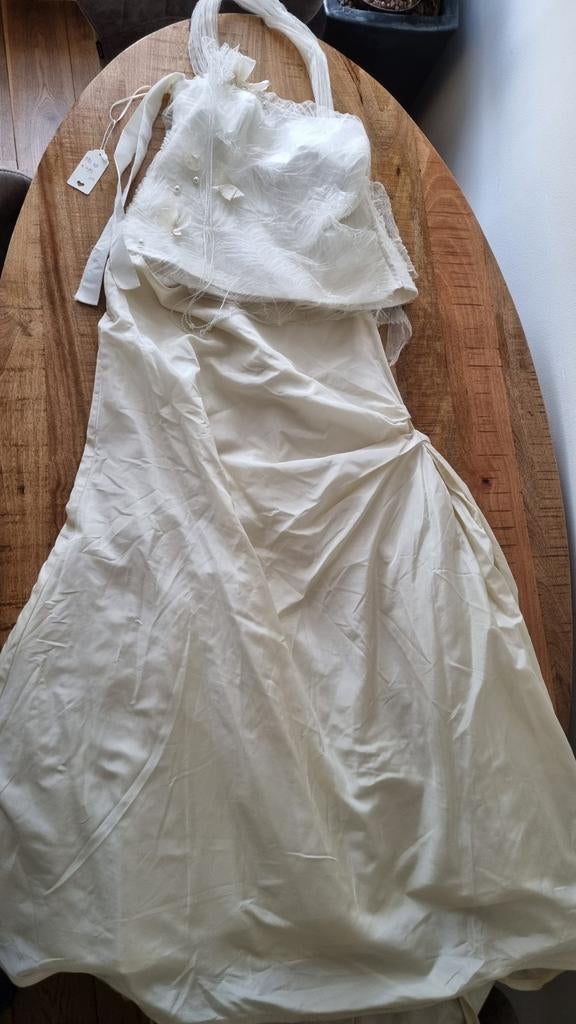 2-delig Witte trouwjurk met details, nieuwprijs €499,maat 48, Ophalen of Verzenden, Nieuw, Beige, Trouwjurk