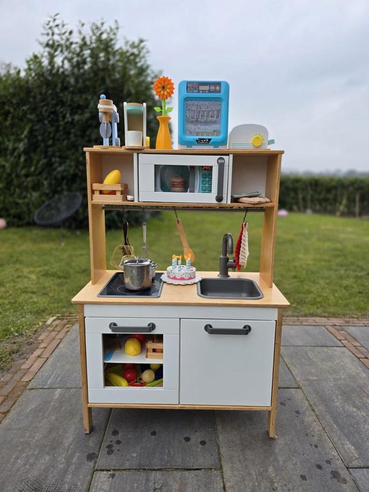 Ikea Duktig Speelkeuken met veel accessoires, Kinderen en Baby's, Speelgoed | Speelkeukens, Gebruikt, Speelkeuken, Hout, Ophalen