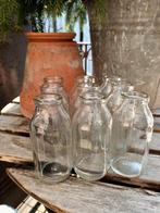 Vaas van negen flesjes aan elkaar. Flesvaas., Overige kleuren, Ophalen of Verzenden, Minder dan 50 cm, Glas