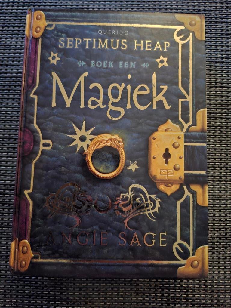 Septimus Heap: Magiek, Vlught en Elixer, Boeken, Ophalen of Verzenden, Zo goed als nieuw, Angie Sage
