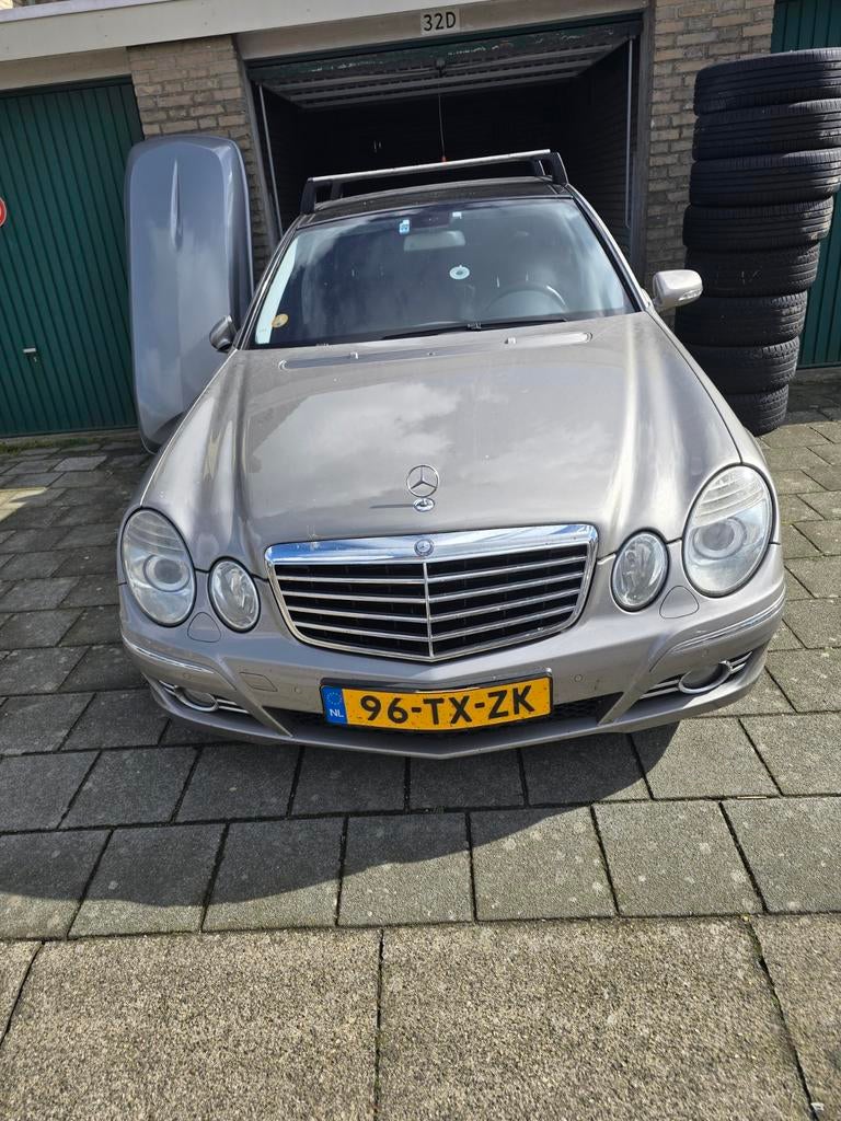 Mercedes-Benz E-Klasse 3.0 CDI E280 Sedan AUT 2007 Grijs, Auto's, Achterwielaandrijving, 190 pk, 2987 cc, Origineel Nederlands