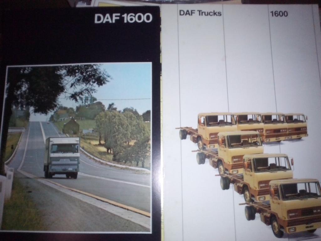 3x DAF 1600 brochures folders Nederland 1974 + 1979 + 1982, Boeken, Ophalen of Verzenden, Zo goed als nieuw, Overige merken